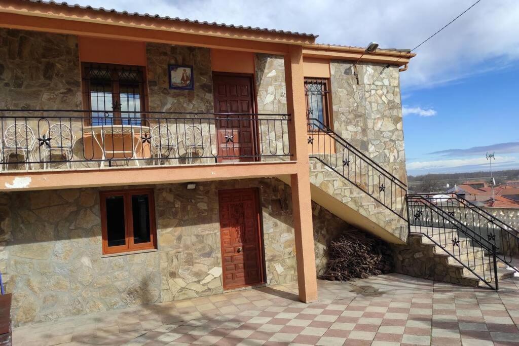 Casa Rural La Vizana Alija del Infantado エクステリア 写真