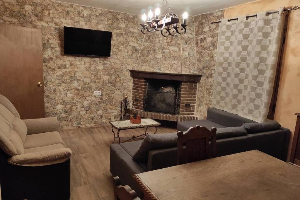 Casa Rural La Vizana Alija del Infantado エクステリア 写真