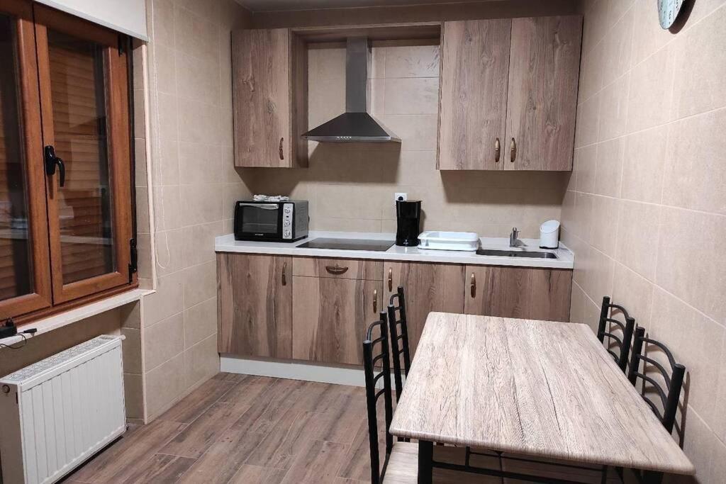 Casa Rural La Vizana Alija del Infantado エクステリア 写真